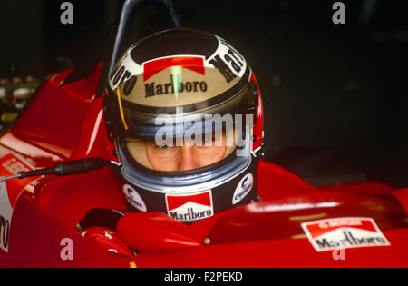 Gerhard Berger dans le cockpit de sa Ferrari 1987 Banque D'Images