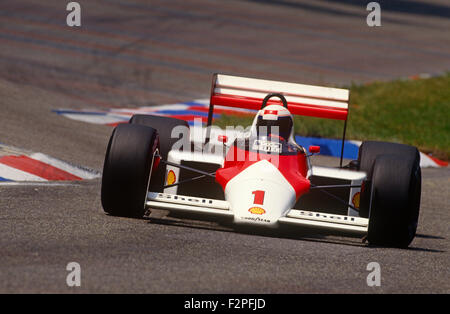 Alain Prost dans sa McLaren TAG Porsche 1987 Banque D'Images