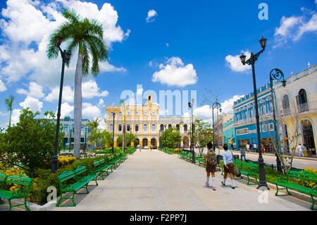 SANCTI SPIRITUS, CUBA - 5 septembre 2015 : place principale de Sancti Spiritus, une municipalité et capitale de la province de Sa Banque D'Images