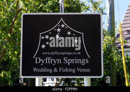 Signe pour Dyffryn Springs Salle de mariage et de pêche, Vale of Glamorgan, Pays de Galles, Royaume-Uni. Banque D'Images