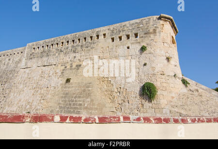 Détail de la bastion Abercrombie lors d'une journée ensoleillée en septembre à La Valette, Malte. Banque D'Images