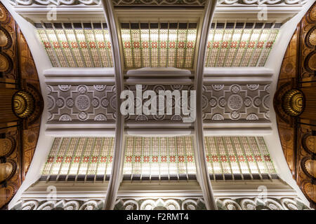 Le plafond décoré de la salle Shakespeare Memorial de la Bibliothèque de Birmingham, Angleterre Banque D'Images