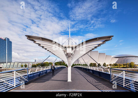 Bell's Bridge et le SECC, le Scottish Exhibition and Conference Centre, Glasgow, Ecosse, Royaume-Uni. Banque D'Images