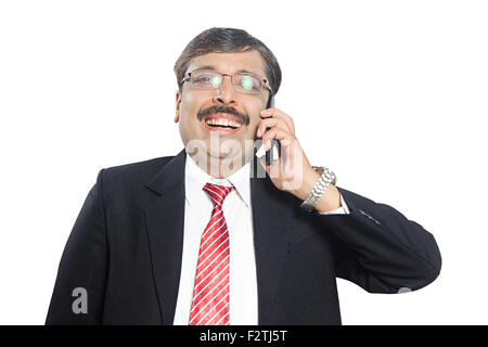 1 Indian Business Man talking Mobile Phone Banque D'Images