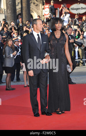 CANNES, FRANCE - 14 MAI 2010 : Naomi Campbell & Vladislav Doronin à la première projection de "Wall Street : l'argent ne dort jamais" au 63e Festival de Cannes. Banque D'Images