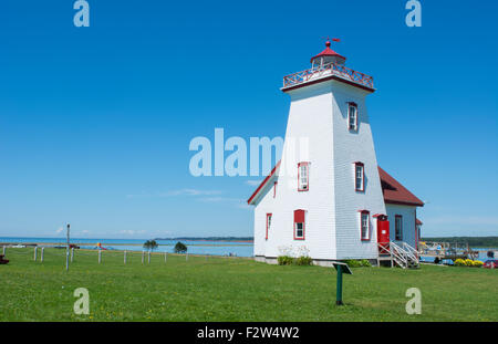 L'Île du Prince Édouard, Canada Î. Phare de Wood Islands en été 1876 Banque D'Images