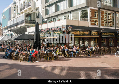 3 Soeurs english pub à Rembrandtplein, la Place Rembrandt, à Amsterdam Banque D'Images