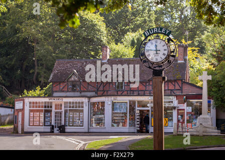 Burley Village dans la New Forest, Hampshire, Royaume-Uni Banque D'Images