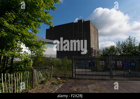 Une vue générale des installations nucléaires Magnox Trawsfynydd power station en Gwynedd, Pays de Galles. Banque D'Images