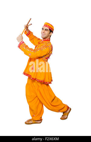 1 Indian Gujrati homme Navaratri Dandiya dance Banque D'Images