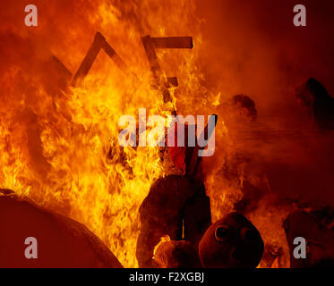 Feu de brûler à Valence Fallas fest au 19 mars Espagne tradition Banque D'Images