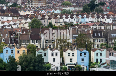 La vue depuis le toit de la cathédrale de Bristol/tour à au sud vers le logement en Bedminster. Banque D'Images