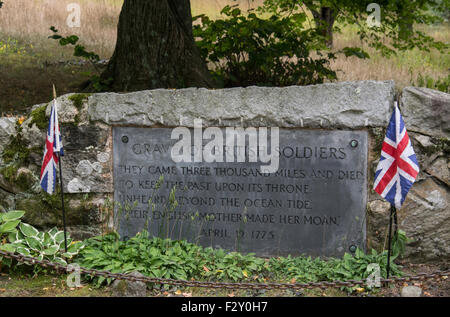 Tombes de soldats britanniques le premier à mourir dans la guerre d'Indépendance américaine, North Bridge, Concord, Massachusetts. Banque D'Images