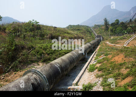 Centrale hydro-électrique dans le nord du Vietnam Banque D'Images