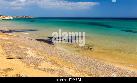 Plage de Lido di Noto, Sicile, mer. Spiaggia Lido di Noto, Sicilia. Banque D'Images