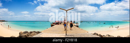 La plage de Santa Maria en ponton l'île de Sal Cap Vert - Cap Vert Banque D'Images