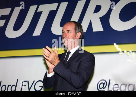 Pordenone, Italie. 25 Septembre, 2015. Luca Zaia, président de la Région Vénétie assiste au parti de la Lega Nord (Ligue du Nord) rassemblement régional le 25 septembre, 2015 à Pordenone Crédit : Andrea Spinelli/Alamy Live News Banque D'Images