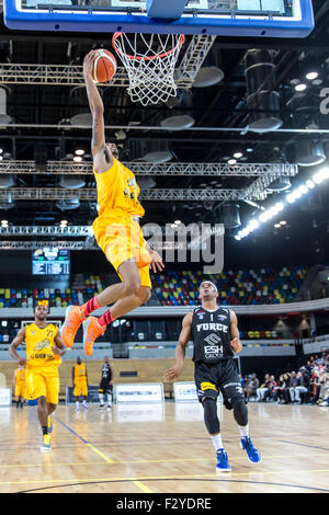 Défaite des Lions Londres Leeds 99 - 60 force à Copperbox, Parc Olympique, Londres, Royaume-Uni. Septembre 2015 Banque D'Images