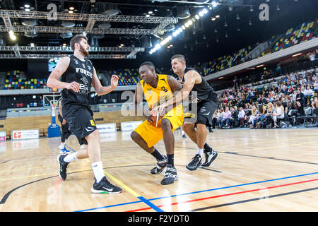 Défaite des Lions Londres Leeds 99 - 60 force à Copperbox, Parc Olympique, Londres, Royaume-Uni. Septembre 2015 Banque D'Images