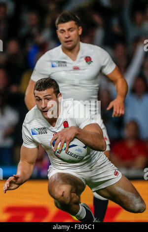 Le stade de Twickenham, London, UK. 26 Sep, 2015. Coupe du Monde de Rugby. L'Angleterre contre le Pays de Galles. ee11 marque le premier essai du match. Credit : Action Plus Sport/Alamy Live News Banque D'Images