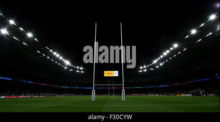 Londres, Royaume-Uni. 26 Sep, 2015. Photo prise le 26 septembre 2015 présente le stade de Twickenham à Londres, Grande-Bretagne, pendant la Coupe du Monde de Rugby 2015 extérieure une correspondance entre l'Angleterre et au Pays de Galles. L'Angleterre a perdu 25-28. Credit : Han Yan/Xinhua/Alamy Live News Banque D'Images