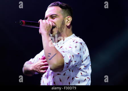 Nichelino, Italie. 26 Sep, 2015. Tormento, rappeur italien, il se produit au cours de la dernière nuit de Ritmika Free Music Festival en Nichelino. © Andrea Gattino/Pacific Press/Alamy Live News Banque D'Images