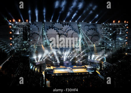 Rome, Italie. 25 Septembre, 2015. Les concerts de Gianni Morandi e Claudio Baglioni au stade de tennis de Rome, 'Capitani Coraggiosi" (Capitaines courageux) concert : crédit facile vraiment Star/Alamy Live News Banque D'Images