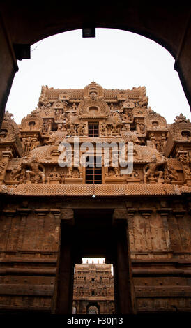 Le temple de Brihadishvara, également appelé Rajarajesvaram ou Peruvudaiyār Kōvil, est un temple hindou dédié à Shiva situé dans la rive sud de la rivière Kaveri Banque D'Images