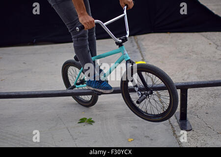 Madrid, Espagne. Sep 26, 2015 Exposition de BMX. Arnold classic europe 2015, madrid crédit : nano calvo / vwpics/Alamy live news Banque D'Images