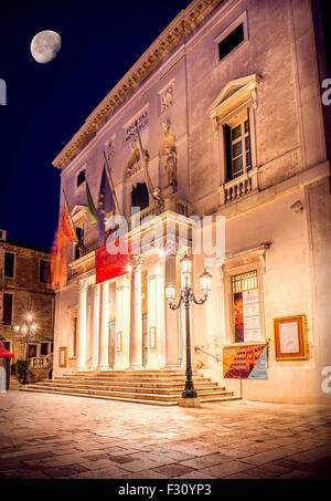 Venise, Italie - 29 MAI 2015 : théâtre La Fenice de nuit à Venise, Italie Banque D'Images