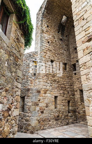 Tour d'un château à pals, Gérone, Catalogne, Espagne Banque D'Images