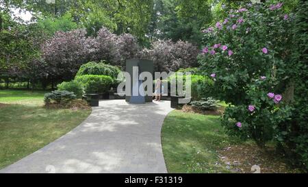 G.R.A.C.E. Mémorial en l'honneur de la famille effectuées par les attaques terroristes du 11 septembre dans le parc des anciens combattants en face de la station de train de banlieue, 9 septembre 2015 à Glen Rock, New Jersey. Le petit village de Bergen County a perdu 11 habitants dans le World Trade Centre d'attaques. Banque D'Images