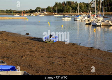 Plage de Conleau avec bateaux Presqu'ile de conleau, Vannes, Morbihan, Bretagne, France, Europe Banque D'Images