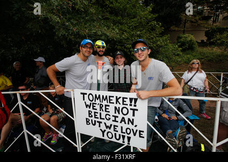 Richmond (Virginie), 27 sept., 2015. eric mikos, Christian mambelli, Jared mazur, et Cameron pinto s'est rendu à leur domicile dans le new jersey à Libby Hill Park à Richmond, Virginia à l'appui de cyclisme belge Tom Boonen superstar. crédit : ironstring/Alamy live news Banque D'Images