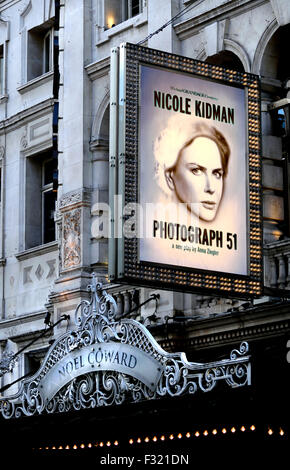 Londres, Angleterre, Royaume-Uni. Nicole Kidman dans 'Photographie' (51 par Anna Ziegler) au Noel Coward Theatre, St Martin's Lane Banque D'Images