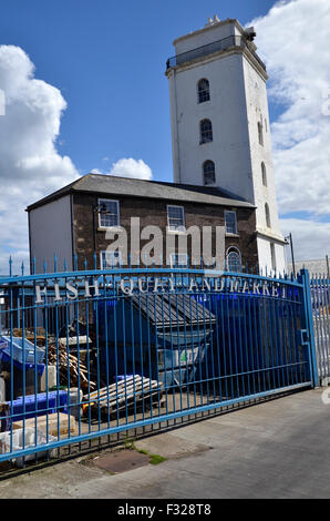 Les temps faibles phare de North Shields quai du poisson sur la rivière Tyne Banque D'Images