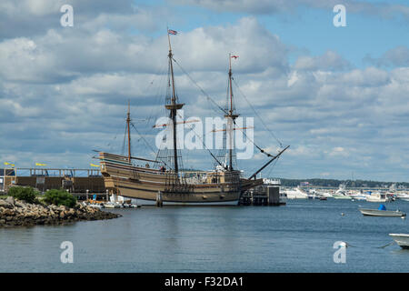 Mayflower II au port de Plymouth, Massachusetts. Le navire est une réplique de l'original a été construit et Mayflower, 1955-57. Banque D'Images