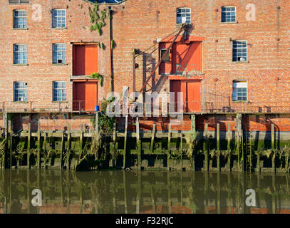 Quai de la rivière Witham, Boston, Lincolnshire, Angleterre, Royaume-Uni Banque D'Images