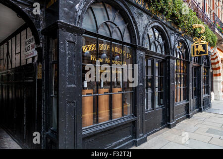 Berry Bro's et Rudd, Vin Mechants, St James's Street, Londres, Angleterre Banque D'Images