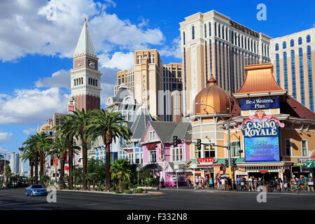 Las Vegas, le Strip, Las Vegas Boulevard.hôtel vénitien derrière Casino Royale, Best Western. Banque D'Images
