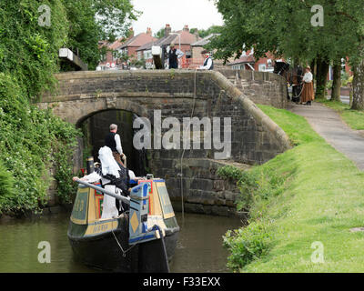 Bateau de remorquage de chevaux Anglais Europe Angleterre charbon étroit Banque D'Images