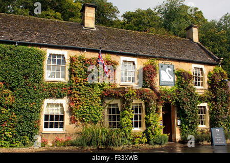 Swan Hotel Bibery Cotswolds Gloucestershire England UK United Kingdom Europe Banque D'Images