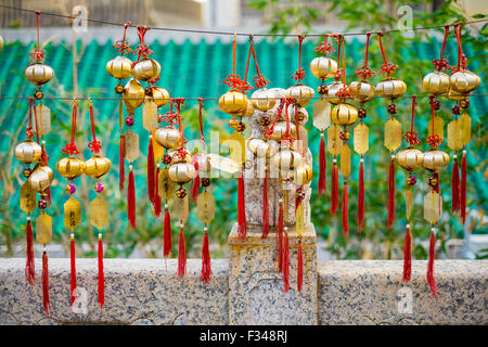 Bénédiction des cloches de vent, la prière à cloches (Wong Tai Sin temple de Sik Sik Yuen), Hong Kong Banque D'Images