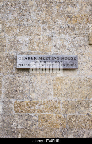 Réunion Quaker house signe sur un bâtiment dans une large Campden, Cotswolds, en Angleterre Banque D'Images