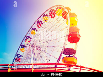 Retro Vintage photo aux couleurs d'un amusement park, Santa Monica, USA. Banque D'Images