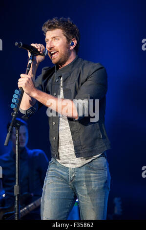Aug 28, 2015 - Raleigh, Caroline du Nord), USA - Chanteur BRETT ELDREDGE effectue vivre aussi comme leur tour 2015 fait un arrêt à Walnut Creek Amphitheatre situé à Raleigh. Copyright 2015 Jason Moore. © Jason Moore/ZUMA/Alamy Fil Live News Banque D'Images