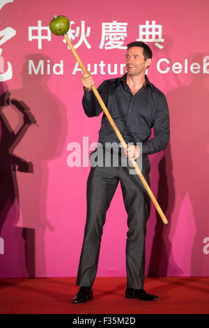 L'acteur Hugh Jackman assiste à Tai Hang Fire Dragon Dance Festival Festival à Kowloon Tong à pied le 28 septembre 2015 à Hong Kong/photo alliance Banque D'Images