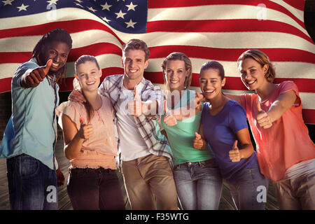 Libre de ses amis dans le parc Banque D'Images