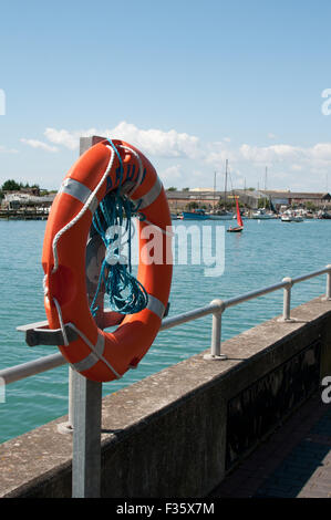 Anneau de vie par Harbour Banque D'Images