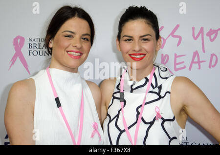 Sydney, Australie. Sep 30, 2015. Helena et Vikki arrivent à la Mlle Vous avez déjà le Gala d'avant qui a eu lieu au State Theatre à Sydney. Credit : mjmediabox/Alamy Live News Banque D'Images